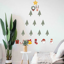 Carregar imagem no visualizador da galeria, Aqui está uma ideia de como pode fazer uma árvore de Natal e ornamentos! Para a família toda ou para os quartos infantis, a magia é total!
